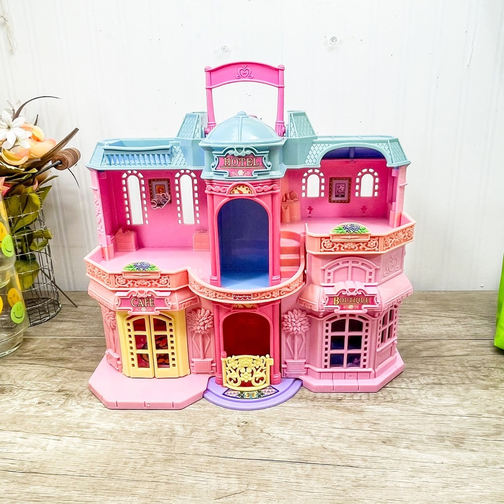 Fisher Price 2001 Loving Family Sweet Streets Hotel Playset Pink Blue Vintage